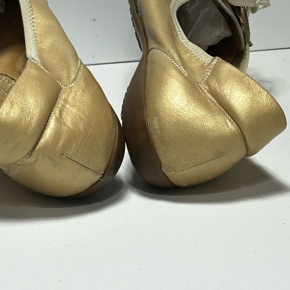 Sesto Meucci Leather Metallic Gold Lace Up Sneakers with Dark Stripes - Picture 13 of 16